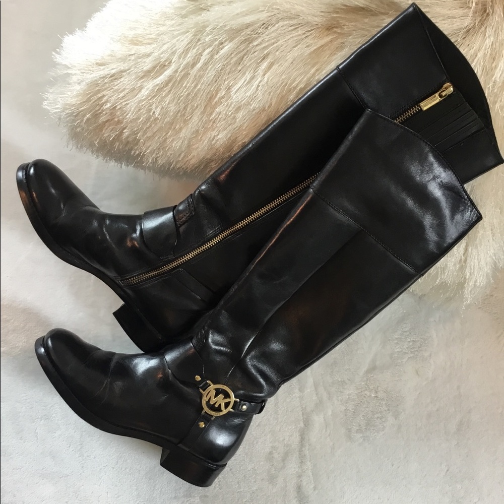 MICHAEL KORS WOMEN FULTON HARNESS LEATHER BOOT
